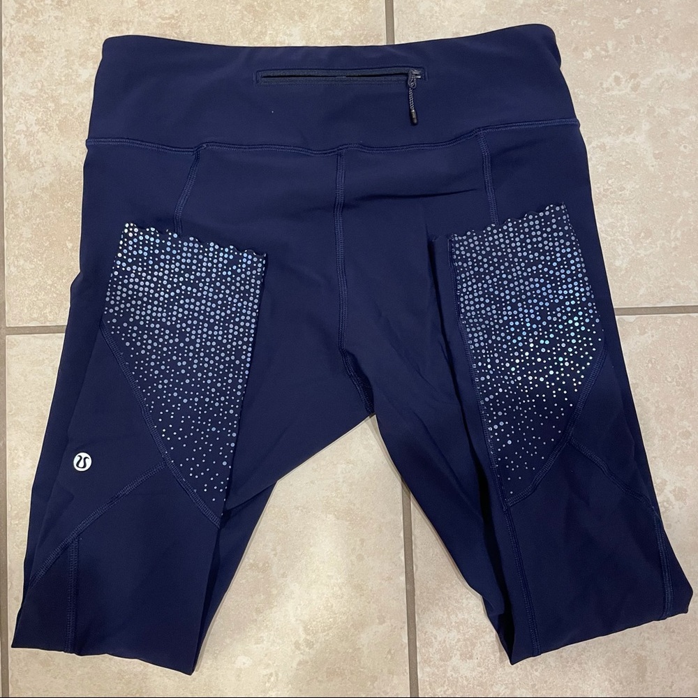 Lululemon Navy Tight Stuff Tight Reflective Size 8